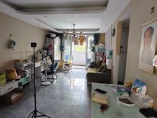 士弘苑 104平大三房 南北通透户型方正 有独立连廊 采光好