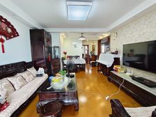 红木家具 101.76平 3房 仅挂 可谈 自住