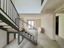 明珠 ,保利小区,叠加别墅,送大阁楼,得房率高, 比可以