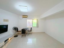 松柏大厦电梯2房可改 3 房