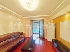 房龄新,西边套南北通全明三房,装修好,正对花园,诚意卖好看房