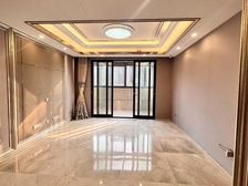 hot 品质次新 新上洋房 未入住过 位置好 有车位 大四房