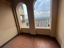 急出边套商品房!南北通好楼层!得房率高小区环境好!诚心出售!