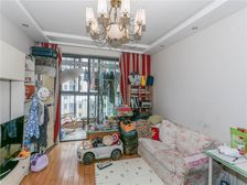 18年次新房+人车分流+位置安静+商圈成熟+近地+铁