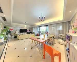 西派城B区 4室1厅 191.31平