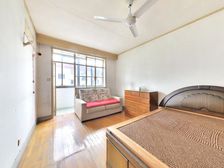 边户一房一厅5楼采光通风好上适存