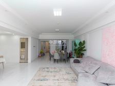 精装修上 看房方便 房东很诚心出售 价格可谈!