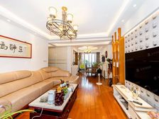 外滩十六铺 中间楼层 带电梯 临地铁 装修好 交通便利