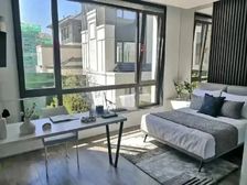 格拉斯精装别墅 350-400平米 天然河流环绕 现房实景