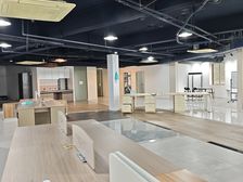 江华二路 首二层 全新办公装修 可做饮食 可租可售