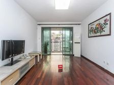 房子户型方正且通透,设计合理,使用率高。业主诚心出售