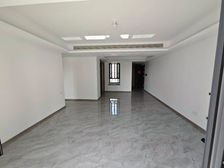 105板块四开间朝南 精装修中央空调 急售随时看房