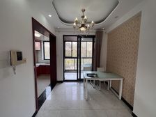 临港102板块滴水湖馨苑南向三居 中间楼层 160万诚意