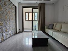 佘北竹青苑 电梯中高楼层小三房 南北通透全明户型 看房方便