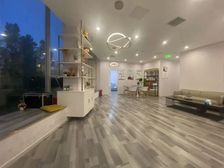 国贸建外高端美容院出租,无转让费,大展示面适美容美体等