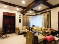 阳光假日花园占地900平米, 精装修