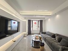 0虚假!真实在售!业主急 现代轻奢风装修 随时可看房