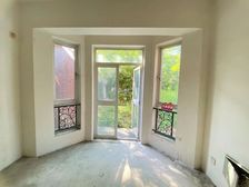 泰晤士小镇(别墅) 车位充足 联排别墅 环境好 品质高 笋盘