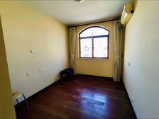 东华咫尺距离,区总,好楼层,可谈随时看,出门商业街