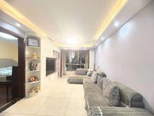 次新社区,楼层好,户型方正,停车方便,业主诚意出售