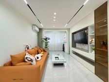 花园景观!精装修 置换市区 配套齐全 三甲医院双轨交地铁口