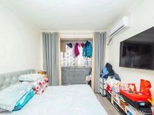 房东小年轻,就想近期能成交,价格好谈,只要您出价,房东就敢签