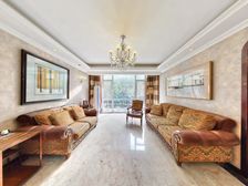 恋海园 新出一楼 带大院子子 装修好 328万 上海道合适