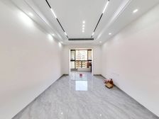 临中山六路主干道,出入方便,位置佳