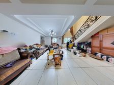 龙城花园S区 精装下叠挑空客厅 4居3卫 诚心售!