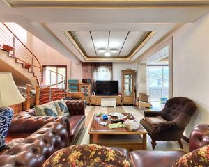 龙城花园N区 4室2厅 208.1平