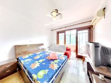 业主婚房装修 中间楼层 小区中心位置 随时看房 价格可谈