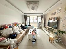 婚房装修大三房 带车库 带固定车位 双阳台 随时看