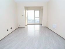 集中供暖 南北通透 次新房 带电梯 刚需小三居 密度低