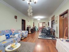 澳丽有车位三房 地铁口商品房 前后无遮挡南北通看公园 此房