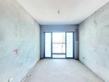 地铁口,商业繁华,地段核心,满五税费少,随时看房,东方明珠城