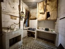 渝田湾南西向两居 满二简装高层住宅