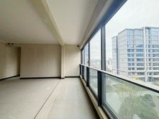 急售!公园一环 中间楼层 门口轻轨 正看中庭 一站龙湖天街