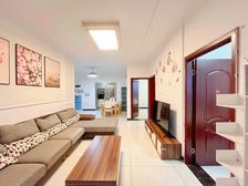 临地铁 高绿化 商圈成熟 有电梯 精装可拎包入住 小三居