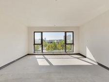 绿城水西云庐 124.43平3居 南北向毛坯 随时签约