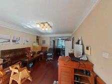 诚心买即有诚心价。电梯洋房,中间楼层。位置安静,看房方便