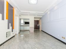 永德宝邸次新房出则繁华(地铁口),入则宁静(高楼层精装宅)。