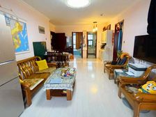 保利华庭 3室2厅1卫 精装修 127万元