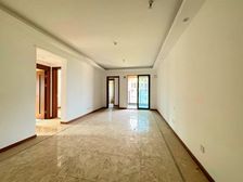 融侨,金辉御江府精装三房东南朝向,近