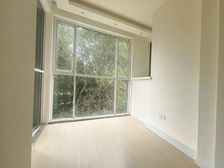 中山公园标杆小区4个房间,采光不挡,开窗看绿!送车位!急急急