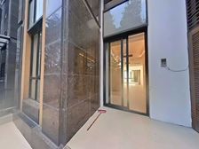 河滨少见的三层大复式,买两层送一层,使用面积高达四百多平!