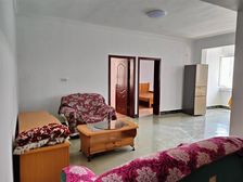 渝中解放碑巴教村 南向两居 满二精装 总价102万