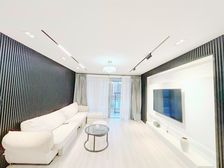 难得一见的飞机户型 精装修保养好 带有产权车位 随时看房