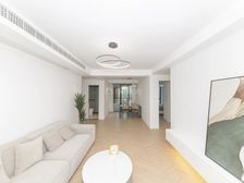 长宁区中山公园凯欣豪园3室2厅,带产权车位。随时看房有钥匙。