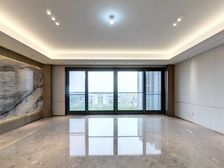 中海京叁号院200平精装大四居,高层全新房,诚意出售。