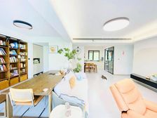 出行方便 电梯房 商品住宅 双卫格局 南北通透 医疗配套成熟